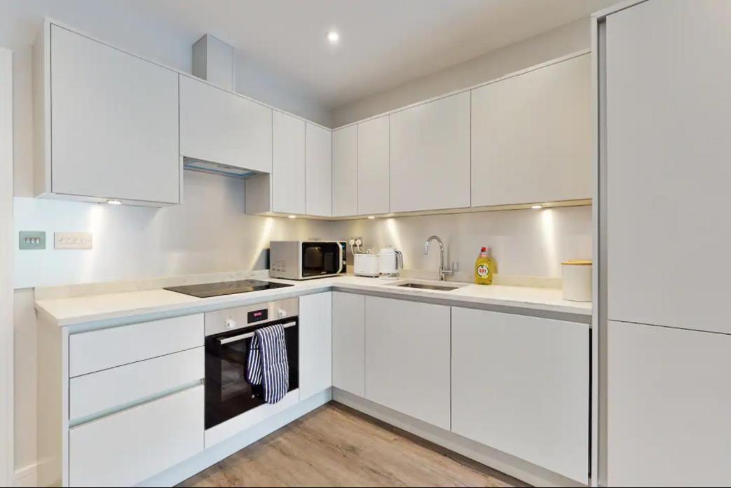 Amazing 2Bed Flat 10Min To Wimbledon Tennis Courts London Exterior photo